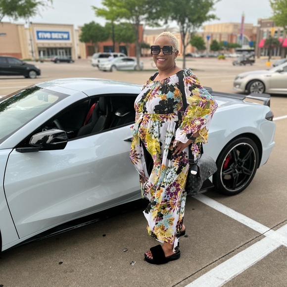 Meet your Posher, Saundra - Picture 3 of 3